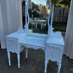 Beautiful Vintage Antique Makeup Desk Vanity Table Made of Real wood