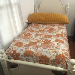Complete Bedroom Set , Twin, Must Go