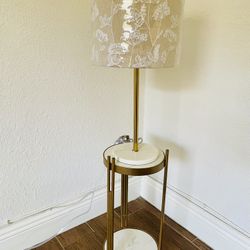 Modern chic end side table faux marble with lamp