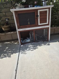 Bunny Cage Like New