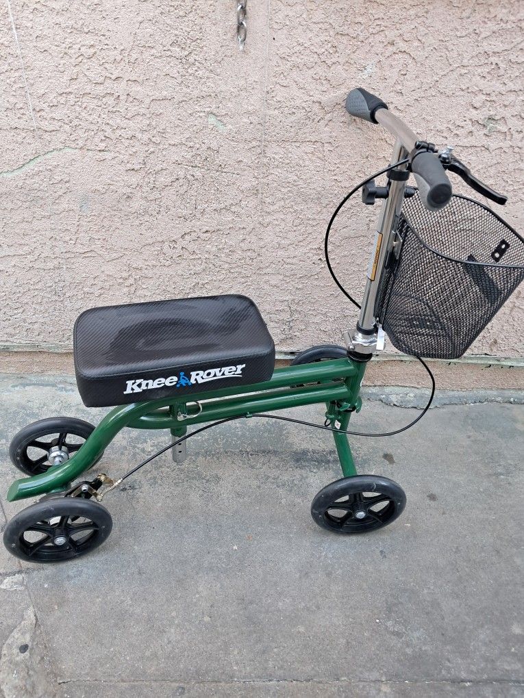 Knee Rover