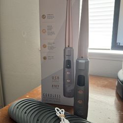 Cut the Cord • Cordless 5” • Ceramic Curling Wand