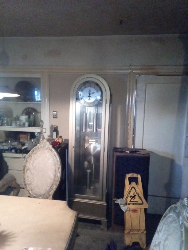 Furniture/Vintage Furniture 