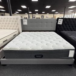 King Size Bedframe. 🚚WE DELIVER🚚