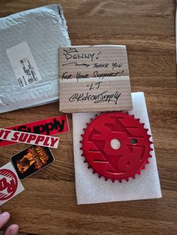 Ride out supply sprocket