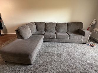 Sectional L shaped $400