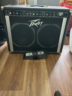 Peavey Stereo Chorus 400 Guitar Amp with Footswitch