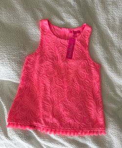 Lilly Pulitzer sleeveless top size Medium, NEW WITH TAGS