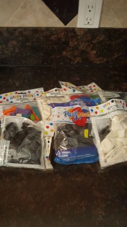 7 bags of balloms