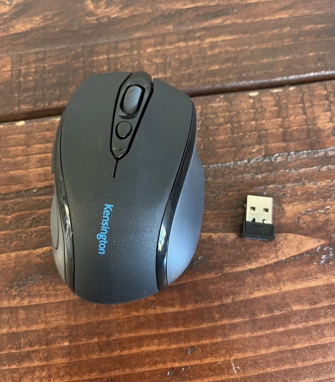 New Kensington Pro Fit Ergonomic Computer PC Wireless Mouse Mid-Size