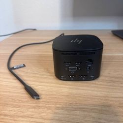 (New) HP - Thunderbolt 4 Docking Station - Black
