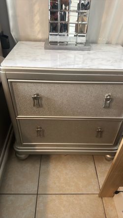 Glam night stand