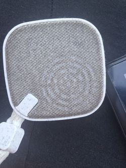 Speaker and tablet