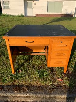 Free Desks