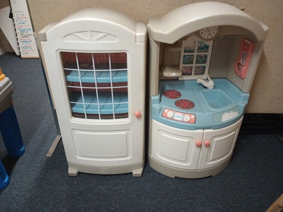 Play Kitchen