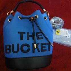 Bucket Bag W/ Wallet 