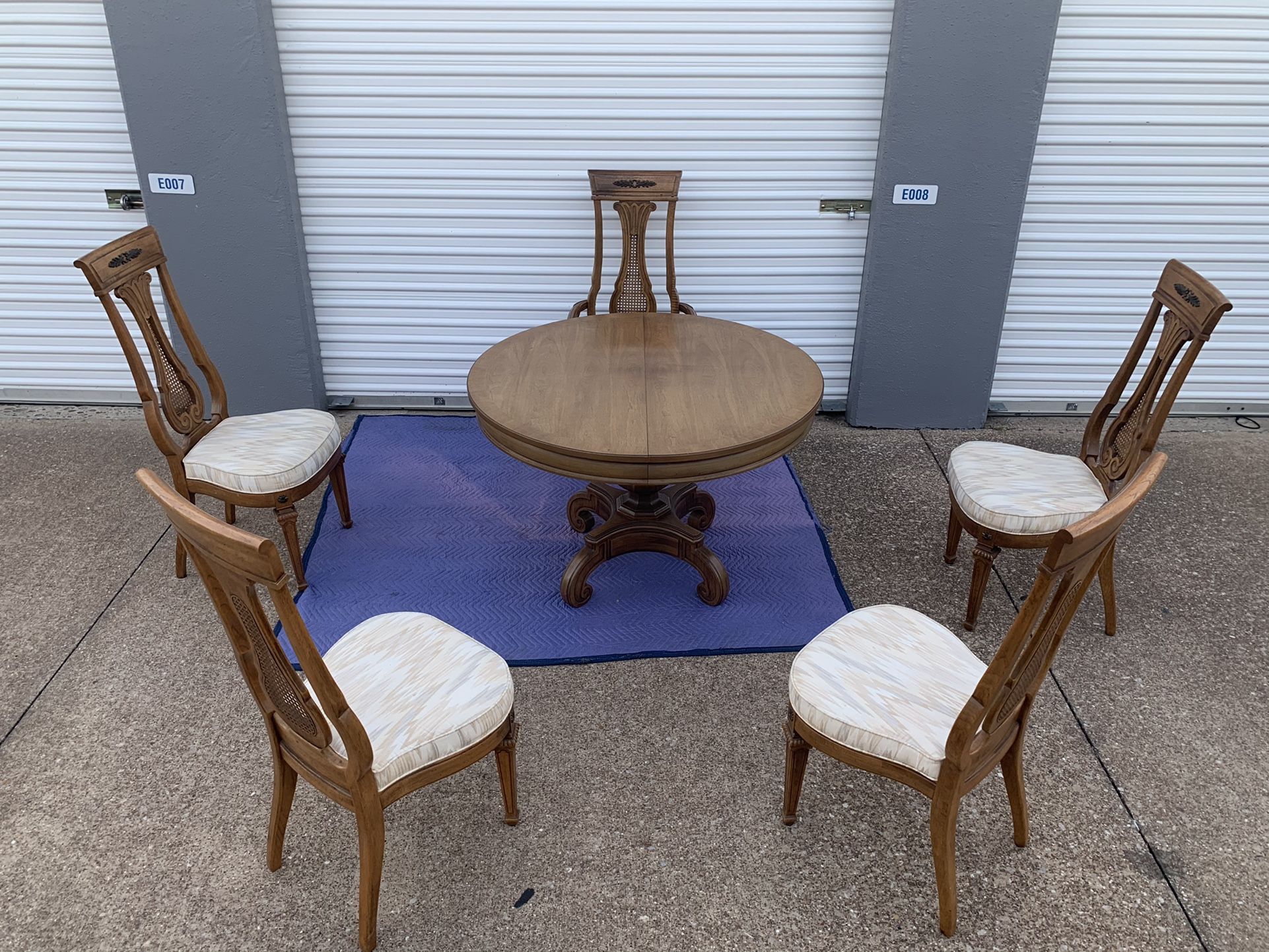 Antique/Vintage Solid-Wood Pedestal Table & 6 chairs by “Thomasville Furniture: Villa d’Este”