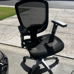 Mesh Office Chair-black 