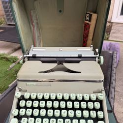 Hermes 2000 Typewriter 