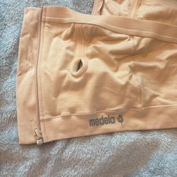 Medala Hand free Pump Bra