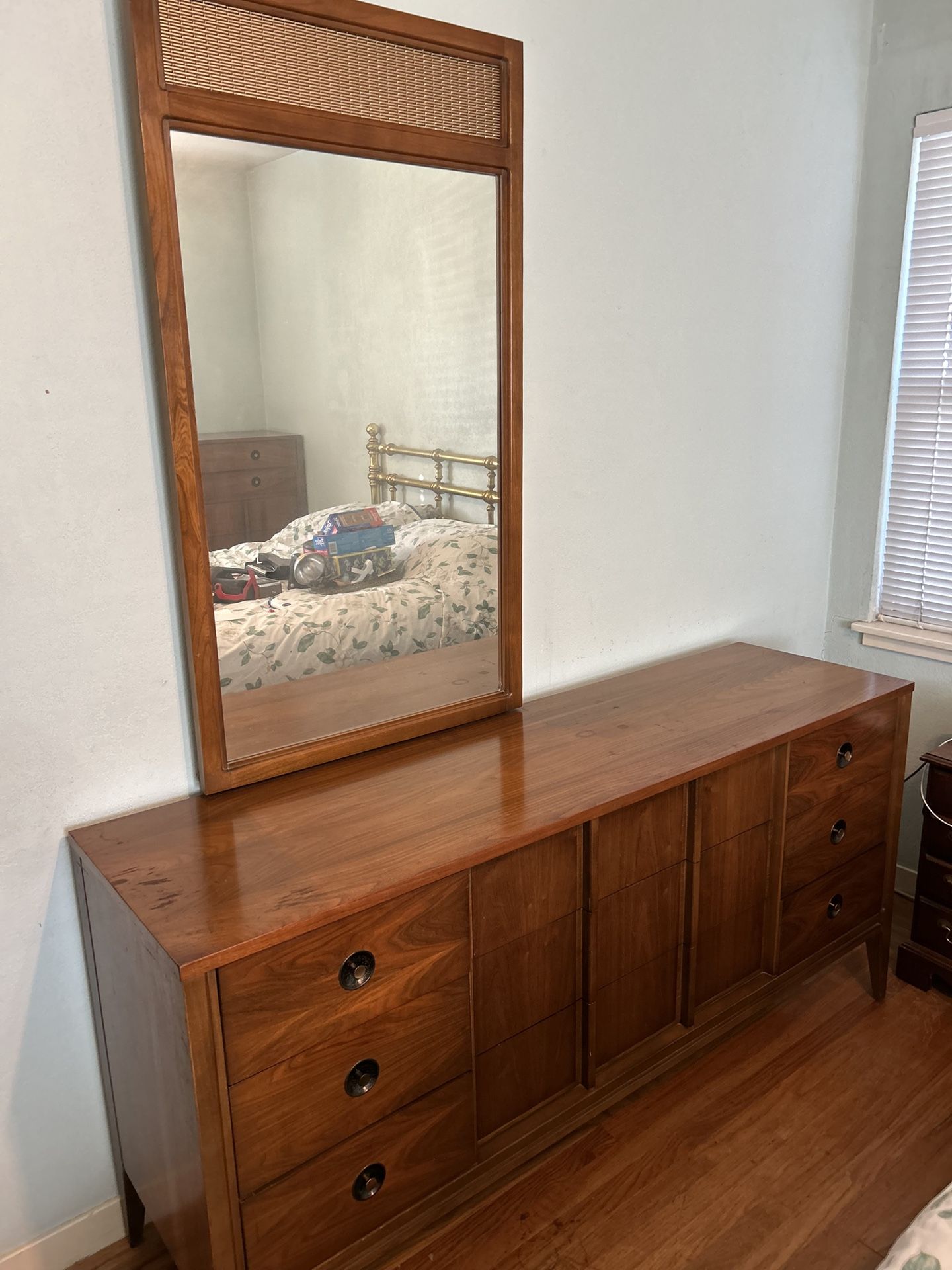 Long Dresser With Mirror