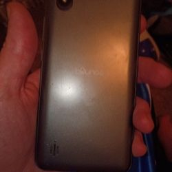 Boost Mobile Bounce 4g Cell Phone Screen In Mint Condition Only Used For Whole Month Last Year Still New 