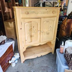 Pending Pick Up .....FREE!!!!!!Knotty Pine Dresser Storage Set 