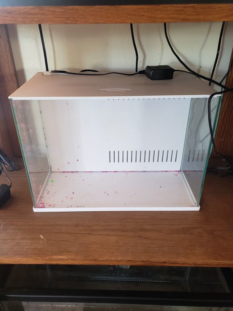 Fish Tank 5 Gal