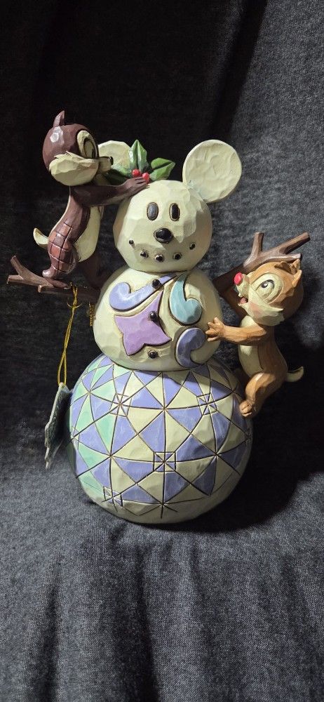 DISNEY COLLECTION "WOODLAND WINTER WONDERLAND "