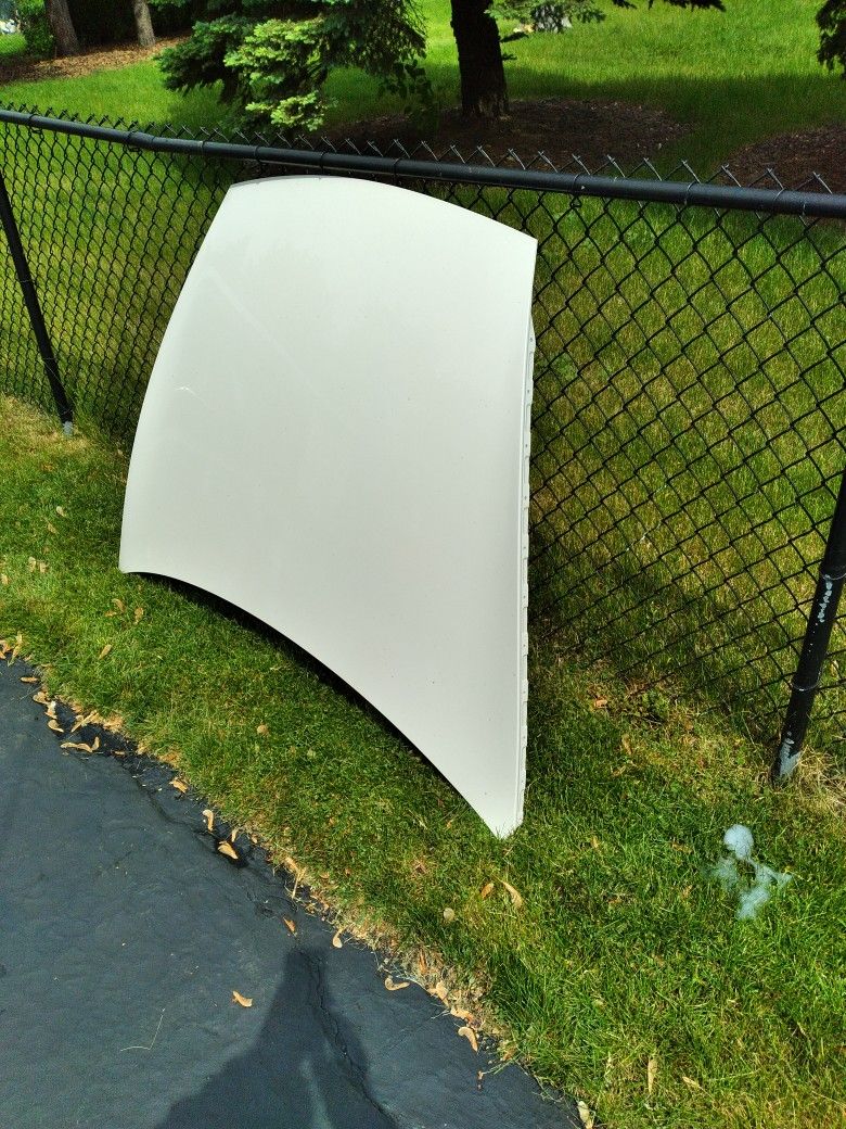 Porsche Cayenne Hood