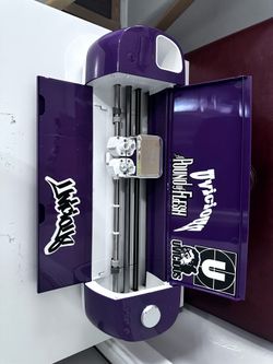 Cricut vinyl cutter