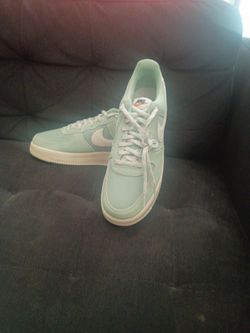 Nike Air Forces LV 08 Certified Fresh