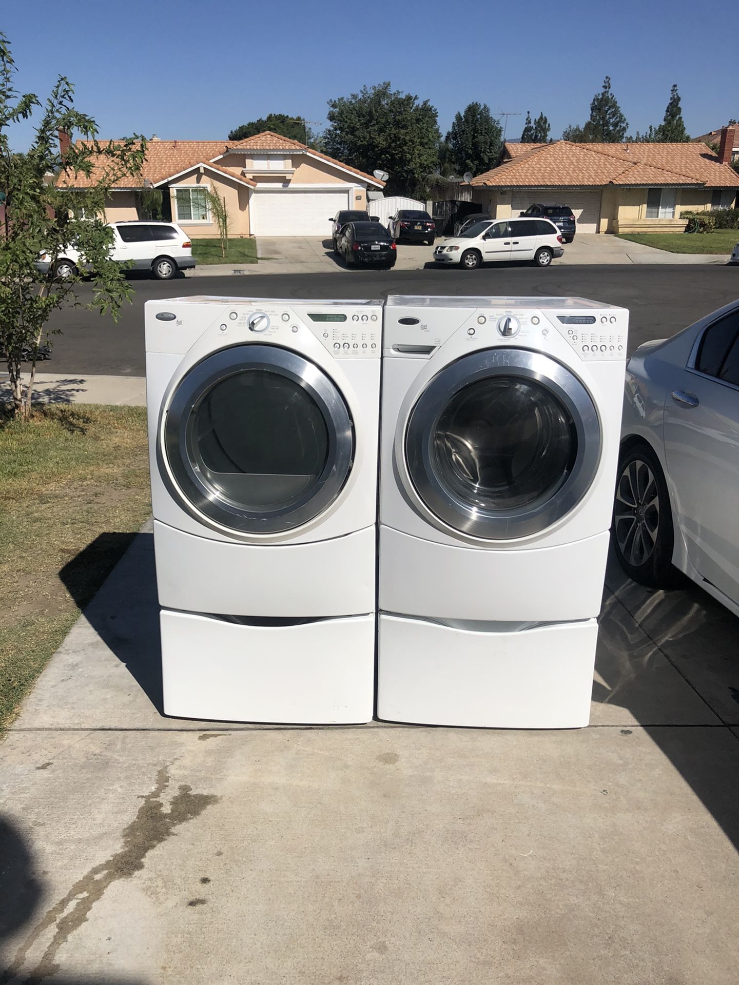 Whirlpool washer and dryer gas heavy duty super capacity plus good condition deliver and installation available