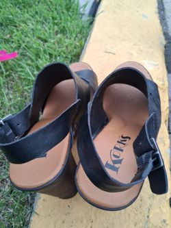 KORKS women's shoe/ thick heel