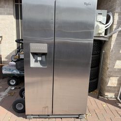 Whirlpool Refrigerator 