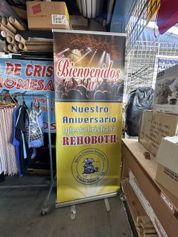 Custom Retractable Banner 32 W x 83 L