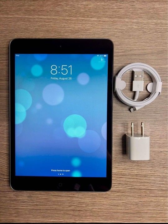 iPad Mini 2, Wi-Fi Internet Access,  ICloud Unlocked,  Excellent Condition. 