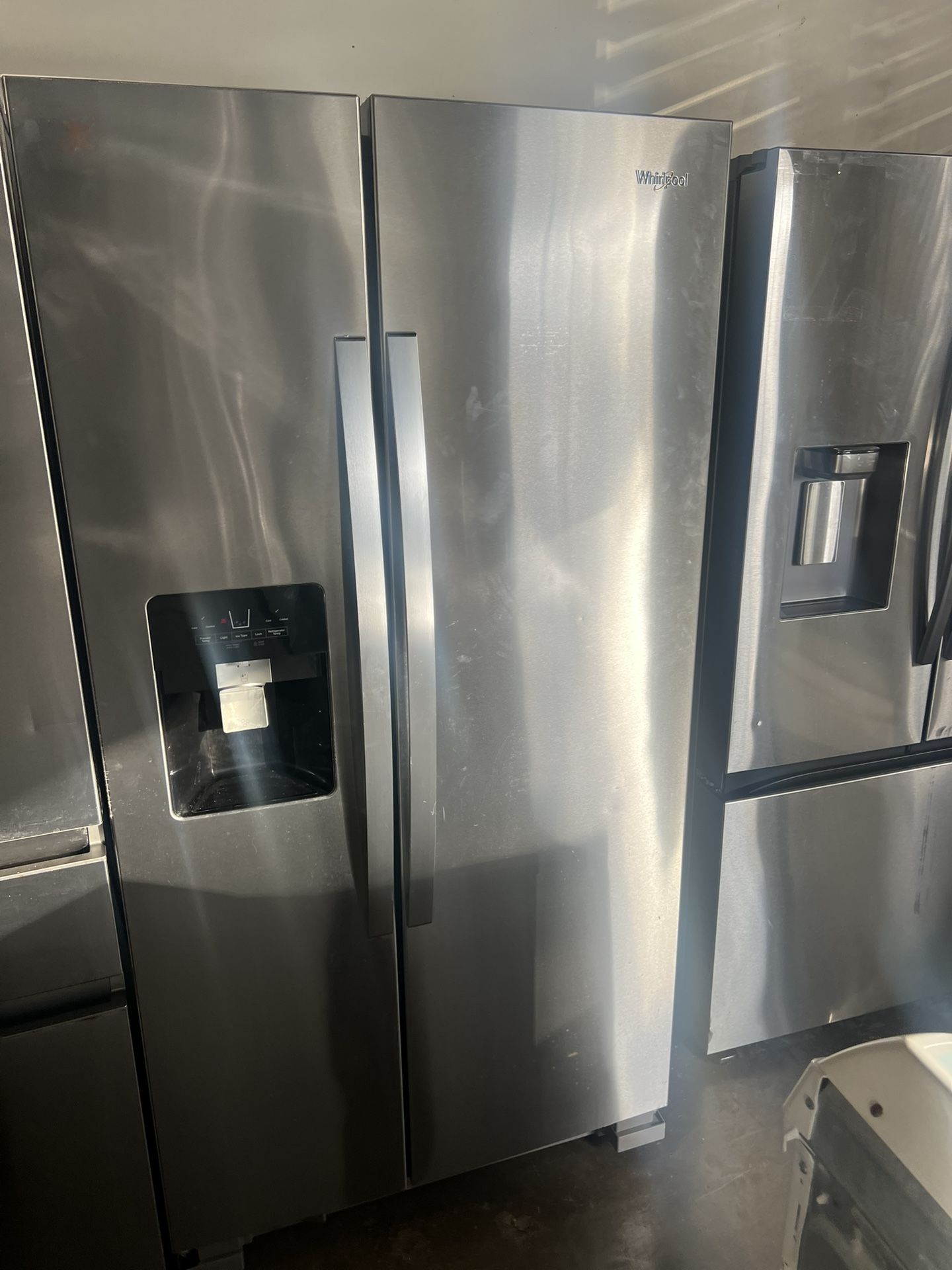 *** Whirlpool Refrigerator