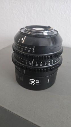 Sigma 50mm T1.5 FF High-Speed Prime (EF Mount, Feet)