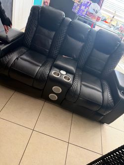 Recliner chairs