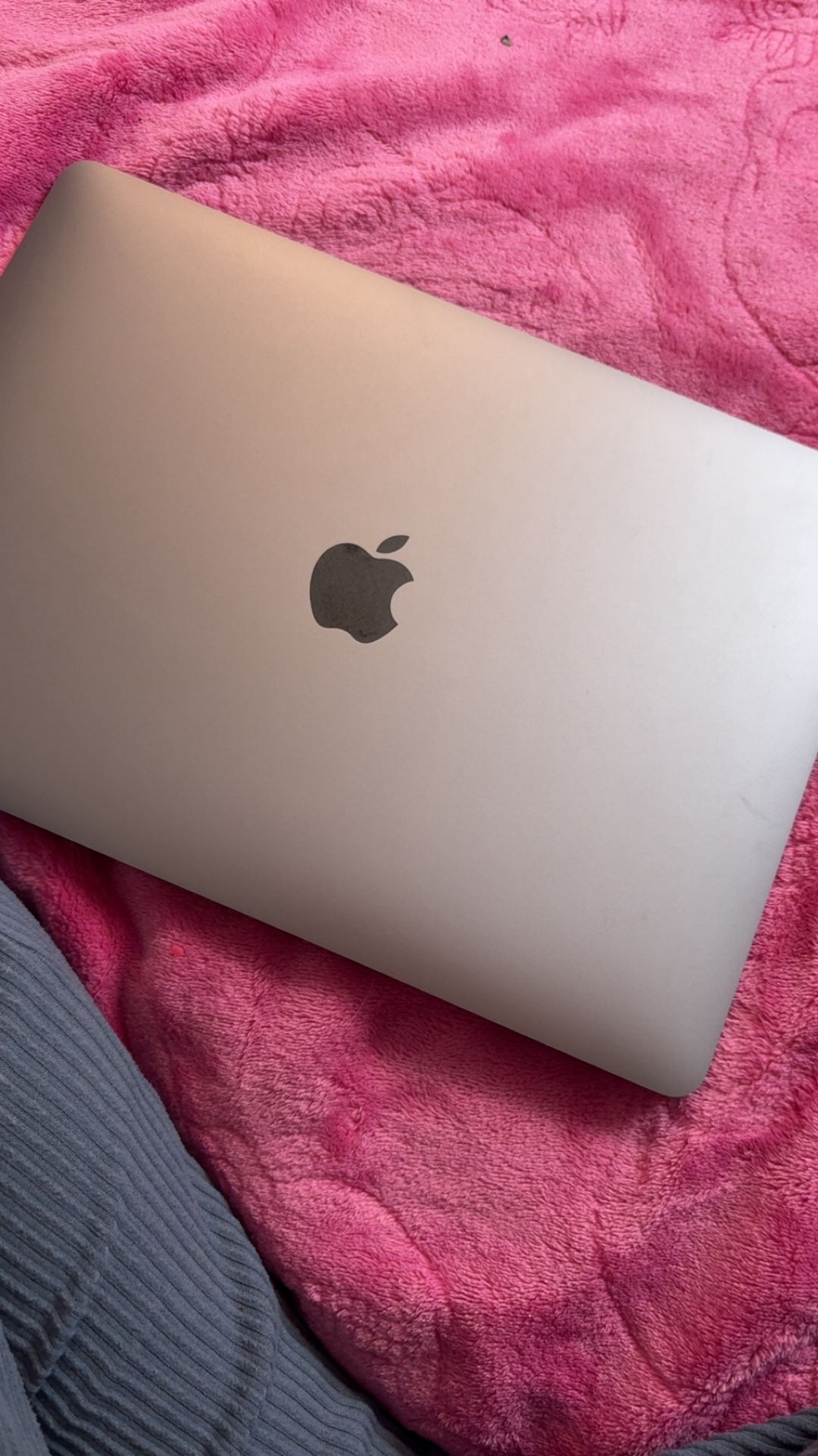 Mscbook 13inch brand new