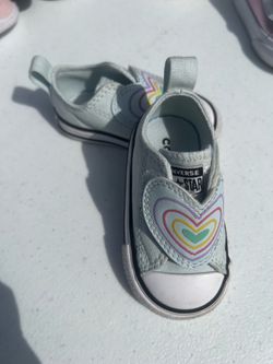 Girls converse size 3