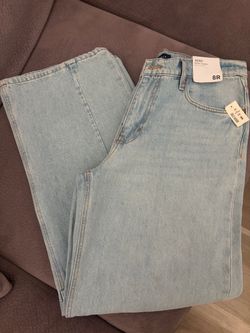 Levi’s and Aeropostale jeans female