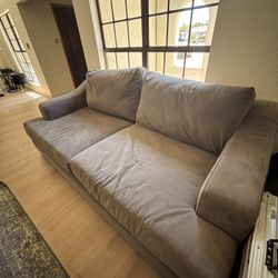 Traditional sofa