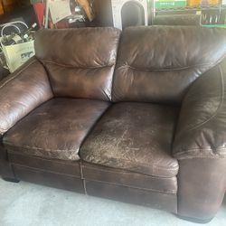 Leather Love Seat 