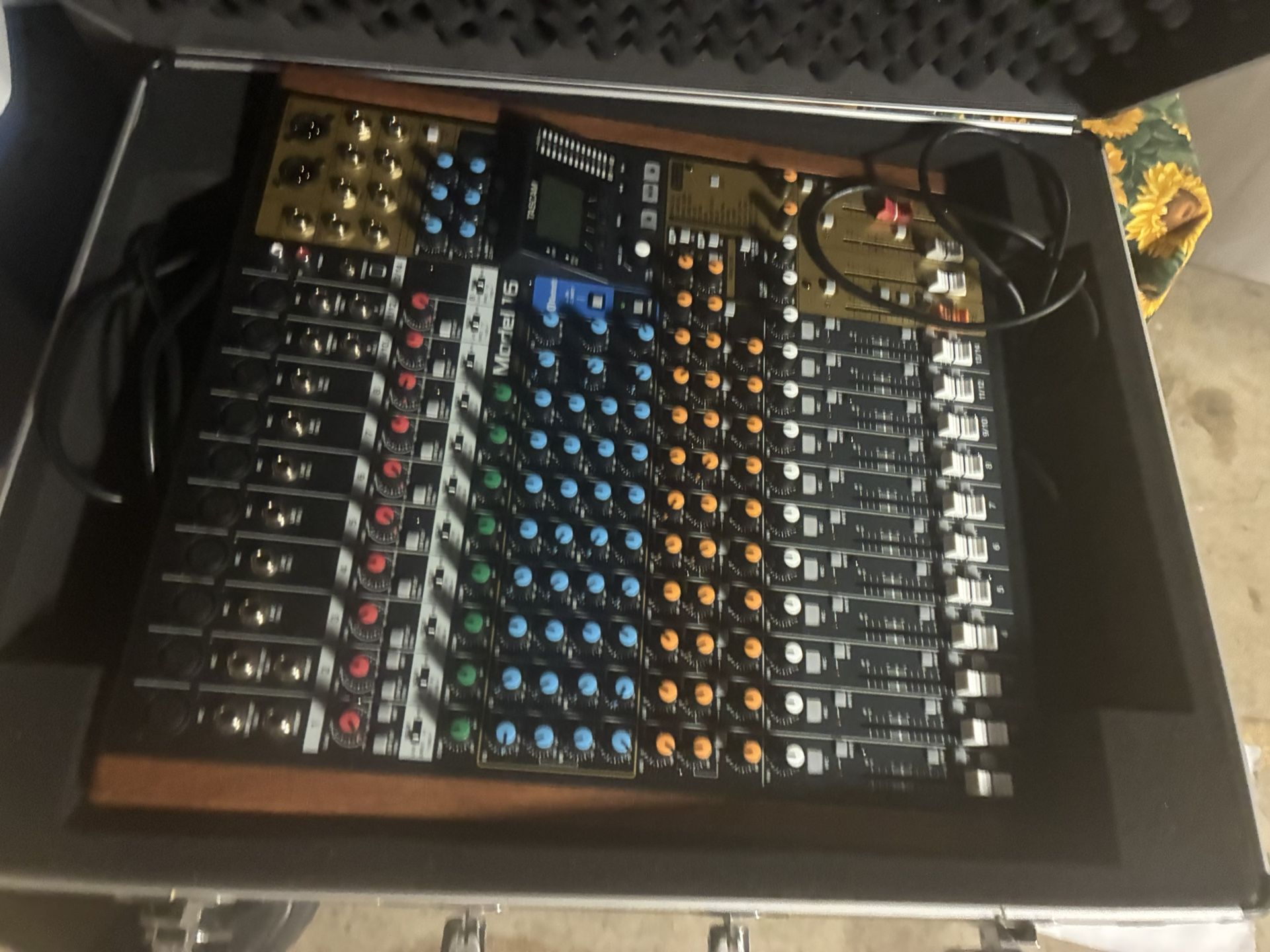 TASCAM Model 16 Mixer With Case