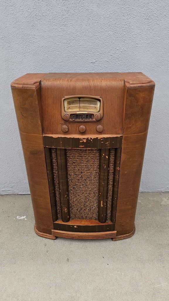 Antique Radio