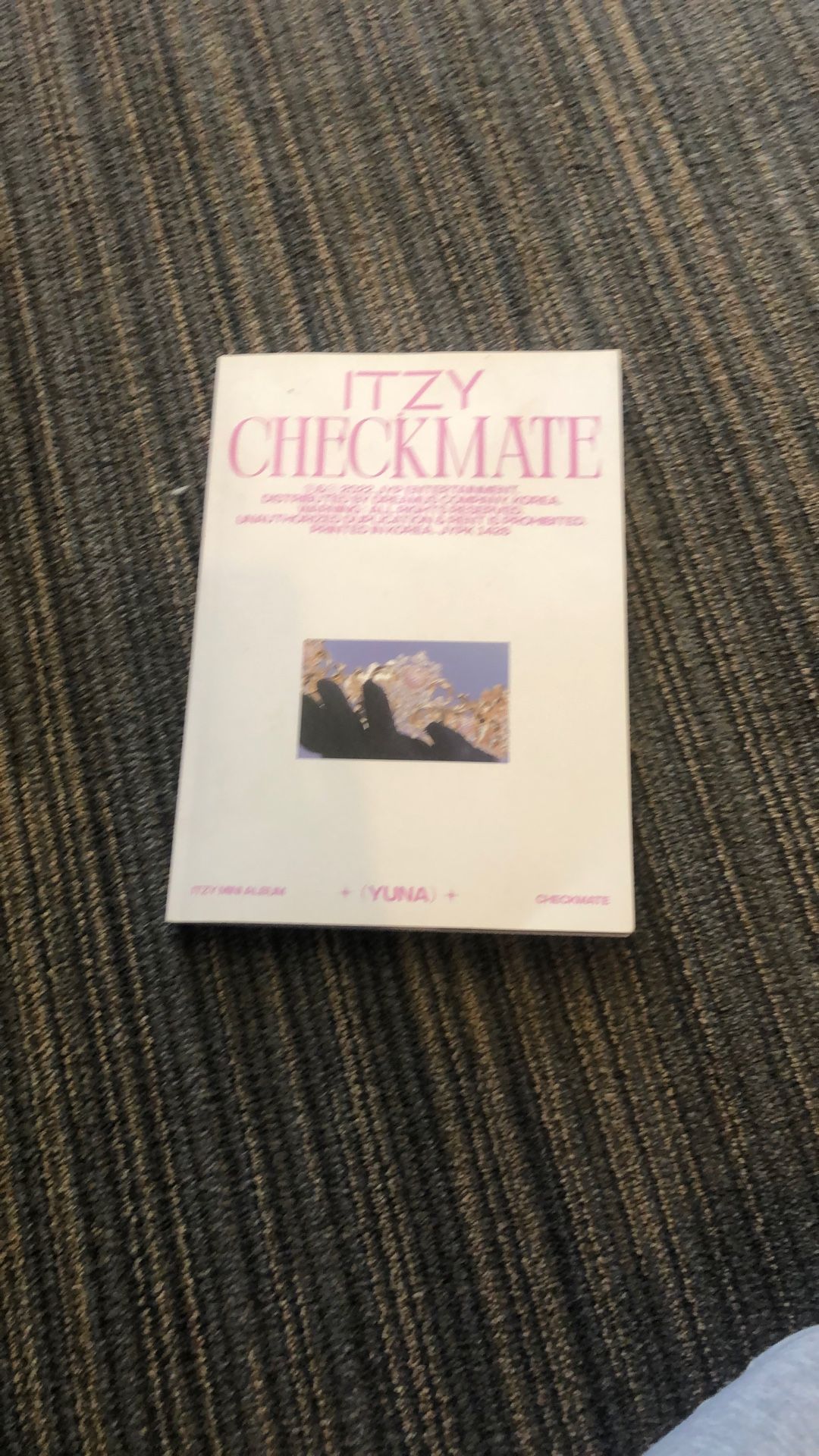 Itzy Checkmate Album Yuna Version