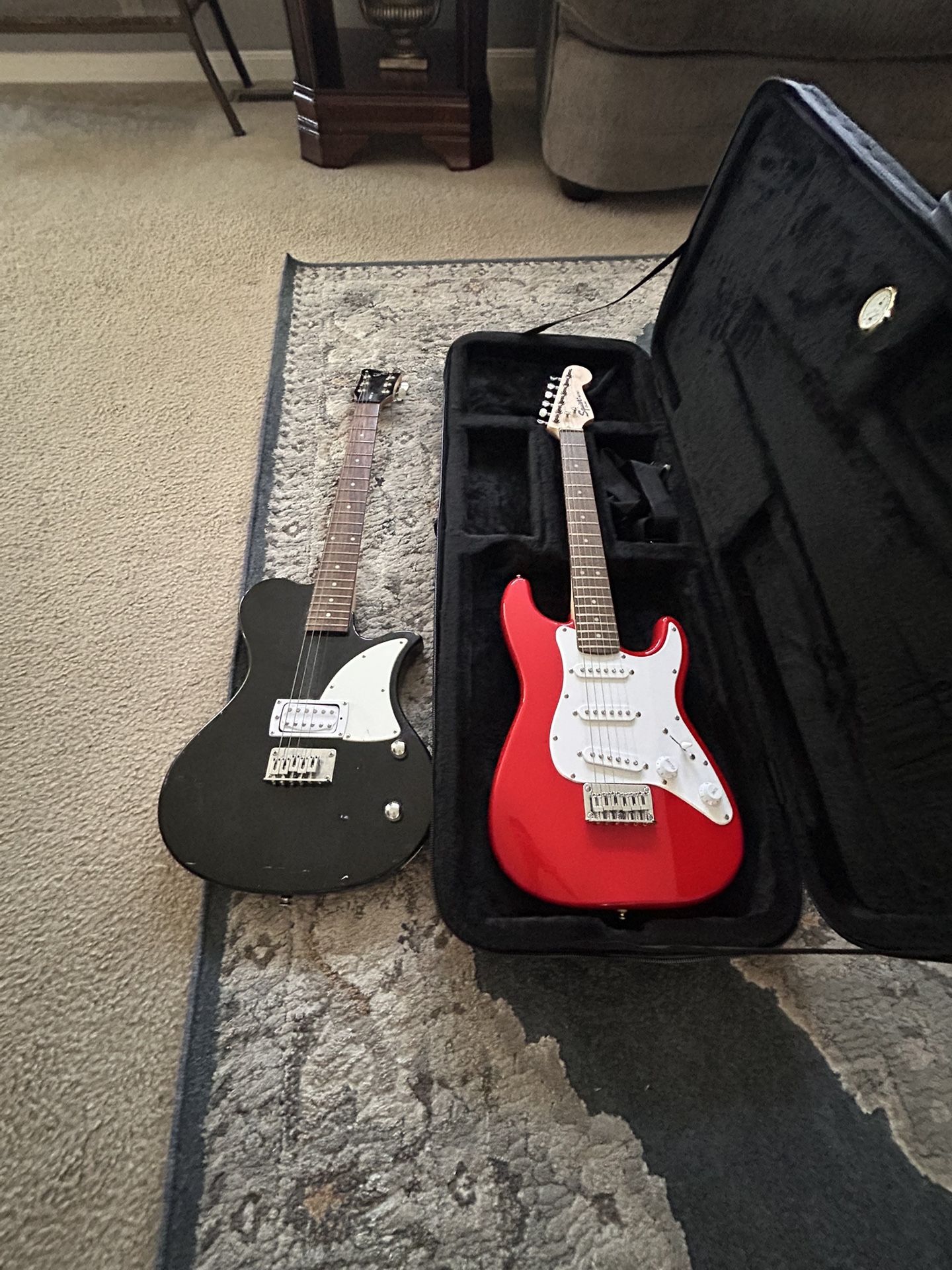 Red- Square Mini Electric Guitar Black - First Act Electric Guitar