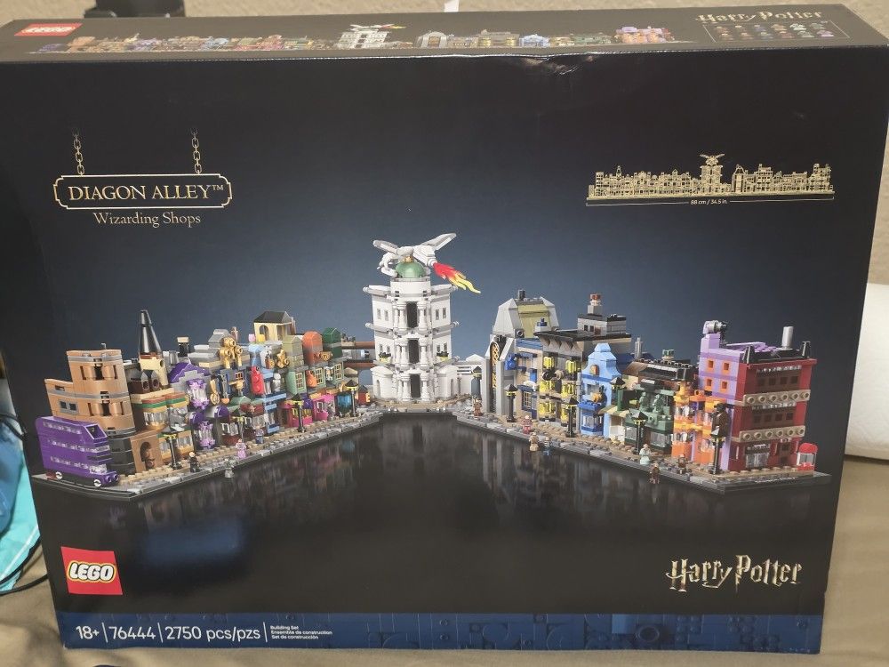 LEGO Harry Potter ( DIAGON ALLEY) NEW
